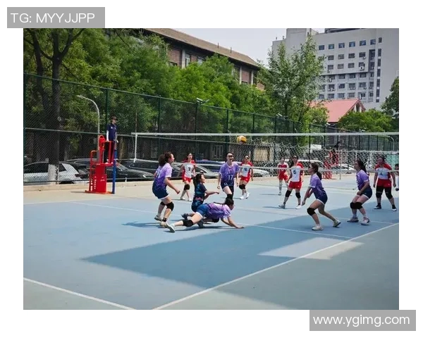 赛后分析:北京排球队与重庆排球队速度对比及战术探讨 赛后分析:北京排球队与重庆排球队速度对比及战术探讨