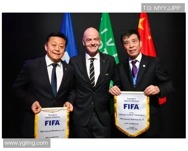 总统赠送足球明星限量版手表彰显体育与外交的深厚联系