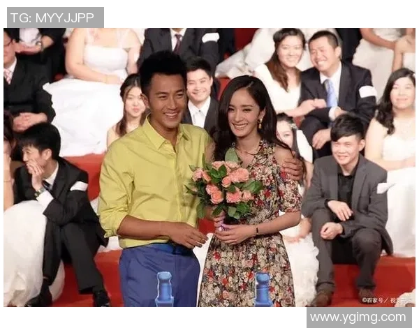 杨颖与足球明星的甜蜜互动揭秘背后的爱情故事与生活点滴