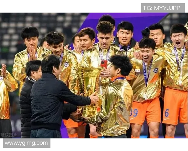 广州足球队配合排名创新高引发球迷热议展望未来赛事表现